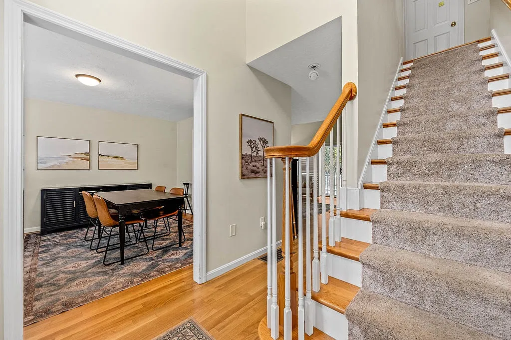 3 bed, 2.5 bath, 1971 sqft, $3,750 — Photo 4