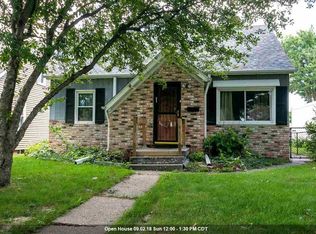 405 15th St, Silvis, IL 61282