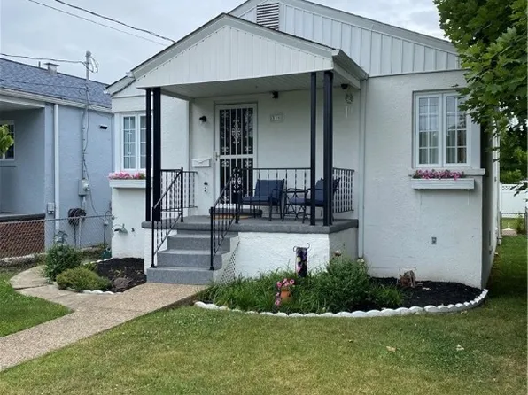 339 17th St, Dunbar, WV 25064