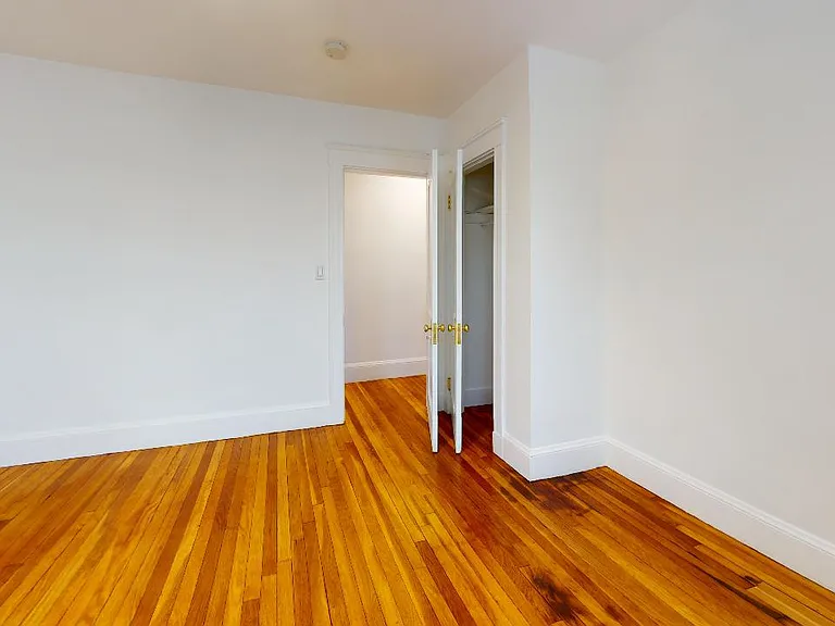 58 Wilbur St #1 — Photo 5