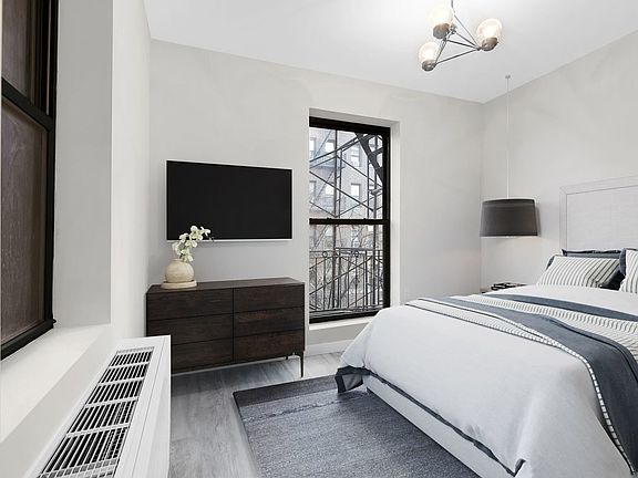 4th image of 125 W 16th St #6B