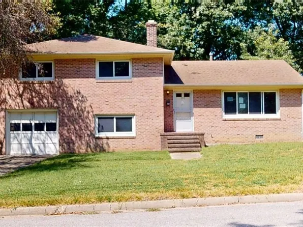 151 Princess Margaret Dr, Newport News, VA 23602