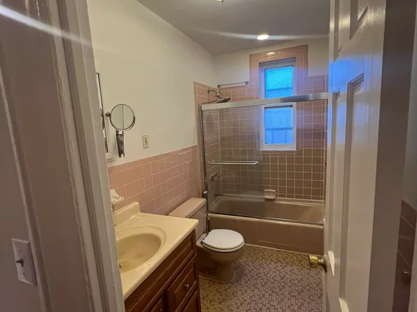 7101 Narrows Avenue image 5 of 8