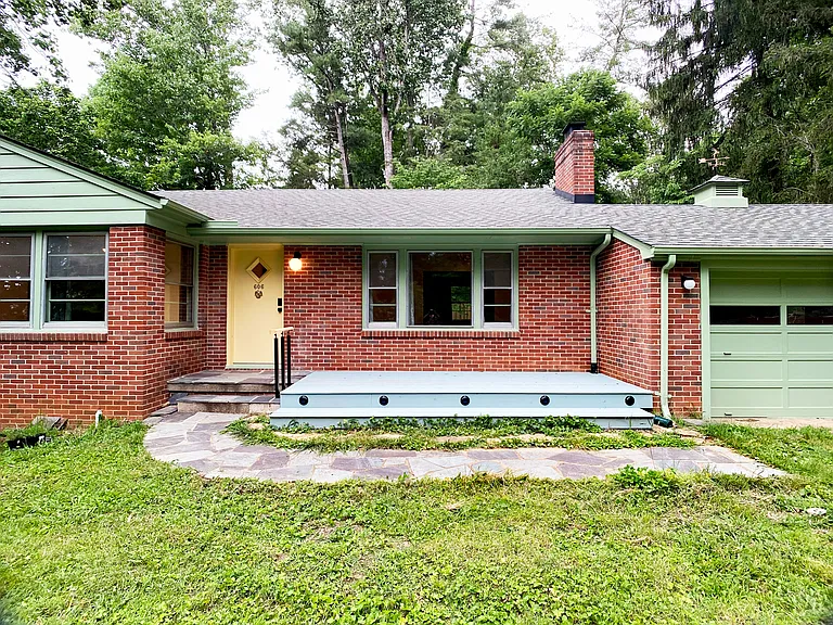 606 Fairview Rd — Photo 21