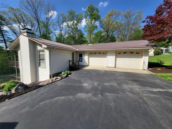 1294 Carmont Dr, Meadville, PA 16335