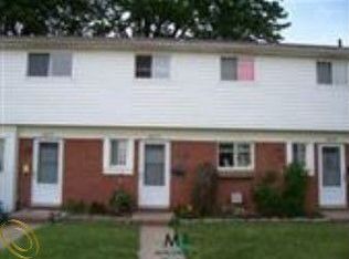 20243 15 Mile Rd, Clinton Township, MI 48035