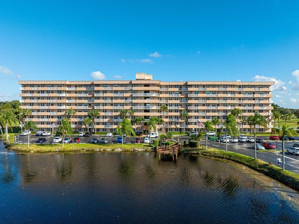 250 Jacaranda Dr APT 810