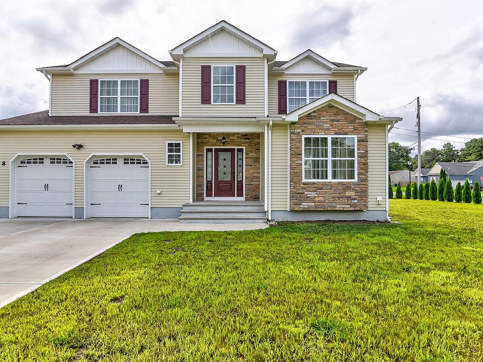 1st image of 8 Karen Ct