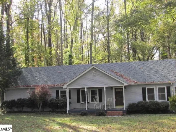 208 Club Dr, Simpsonville, SC 29681