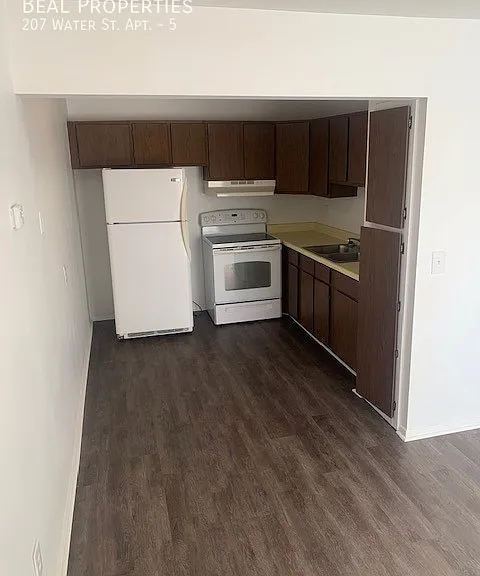 207 Water St #5 — Photo 10