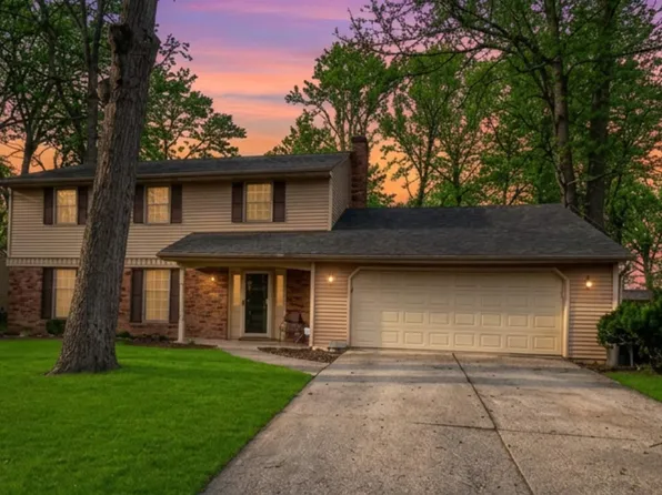 6427 Monarch Dr, Fort Wayne, IN 46815