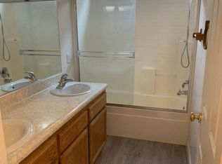 5512 Tyner Ln, Bakersfield, CA 93307