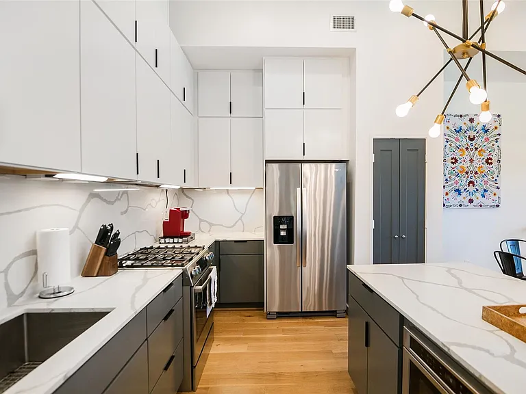 511 Memorial Heights Dr — Photo 13