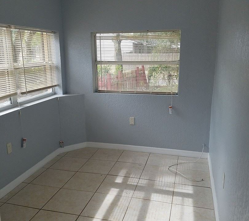 1st image of 3202 E Yukon St APT A