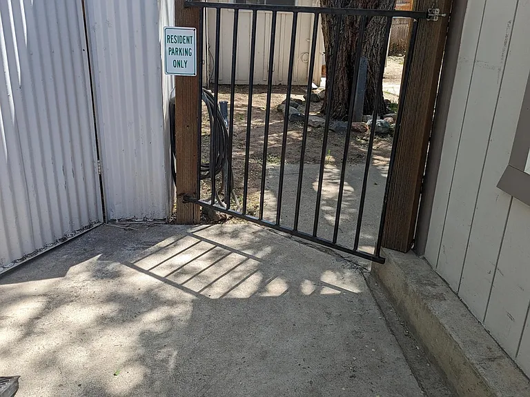 Private Entrance