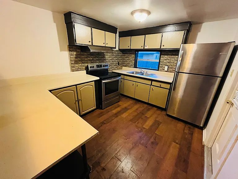 5325 Lime Ave — Photo 9