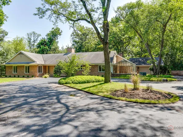 1577 N Green Bay Rd, Lake Forest, IL 60045