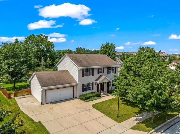 206 Stonebrook DRIVE, Waukesha, WI 53186