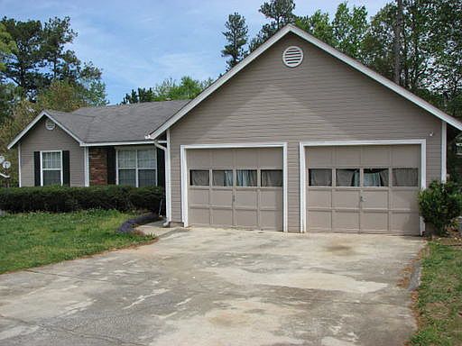2nd image of 10354 Wisteria Ln
