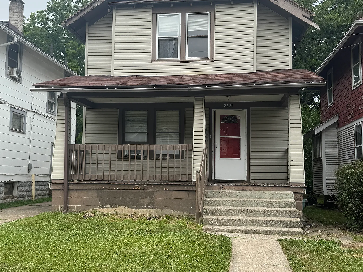 3 bed, 1.5 bath, 1126 sqft, $1,100 — Photo 1