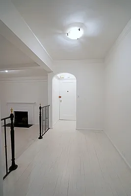 Rented by Domus Realty | media 19