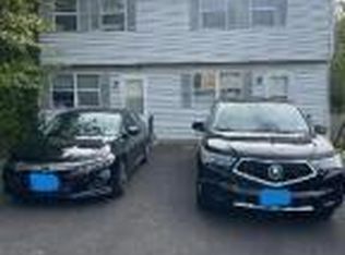 11 Limerick Dr, Albany, NY 12204