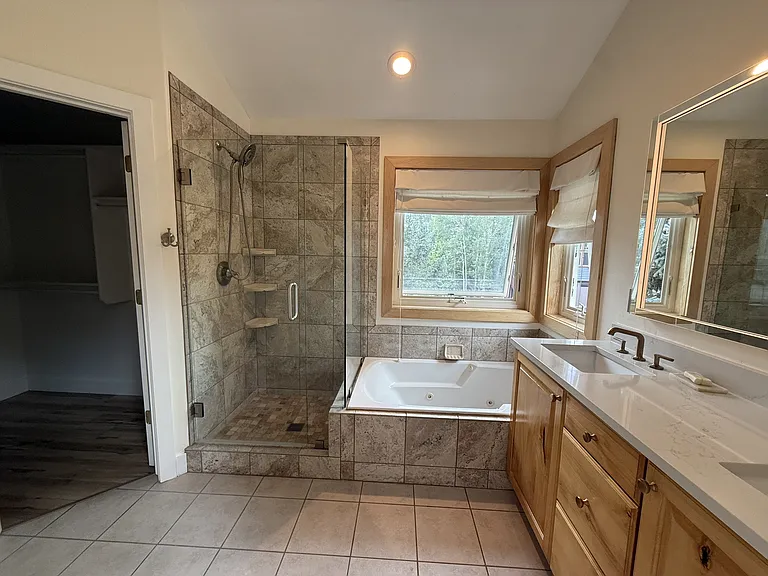 7439 Brook Hollow Loop Rd — Photo 3