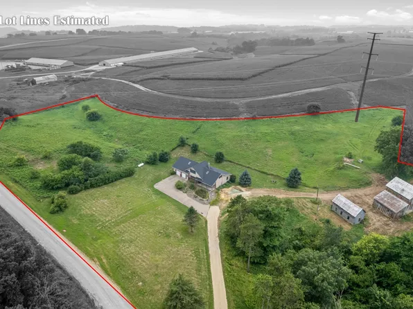 S3093 Baertsch Valley Rd, Fountain City, WI 54629