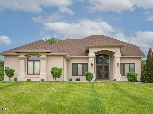 8206 Nebraska Ave, Toledo, OH 43617