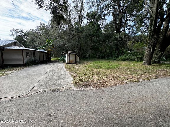 3rd image of 3301 Druid St