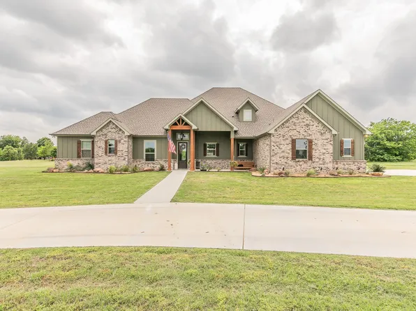 113 Longhorn Ct, Paradise, TX 76073
