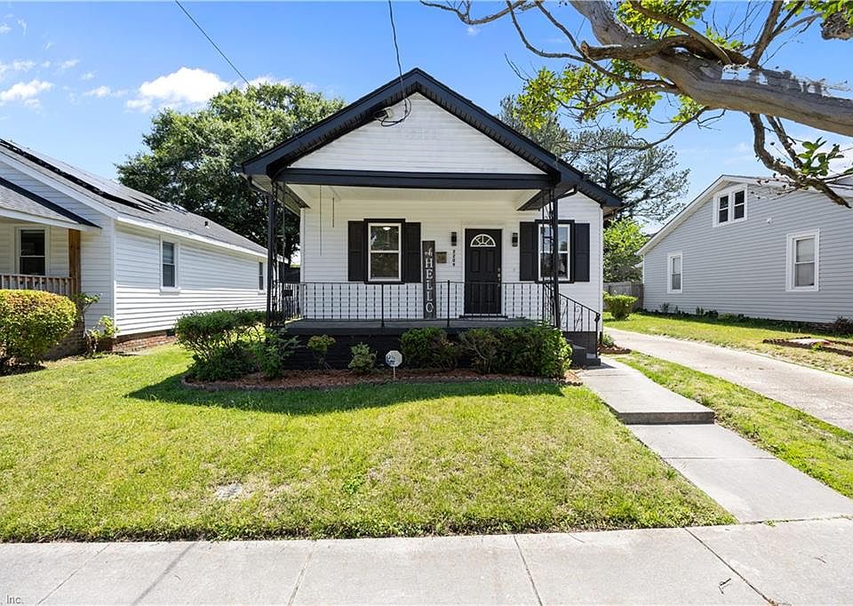 1st image of 2209 Saint Denis Ave