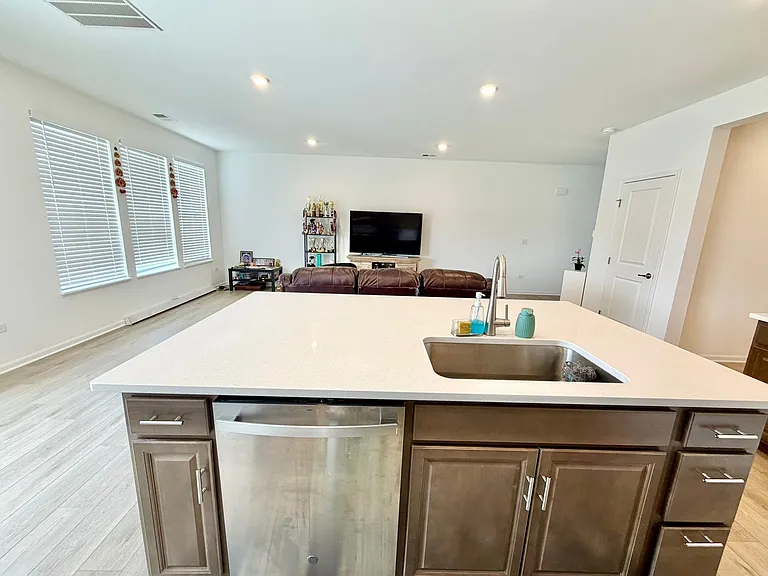 331 Red Oak Cir — Photo 8