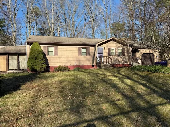 66 Cooper Hill Rd, Burrillville, RI 02839