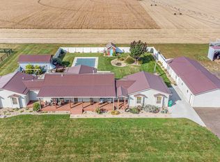 17930 Indian Prairie Rd, White Pigeon, MI 49099