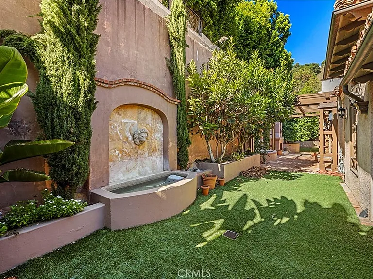 1316 Beverly Grove Pl — Photo 57