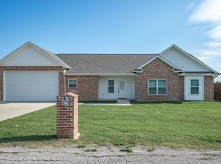 638 Laurel Dr, Wills Point, TX 75169