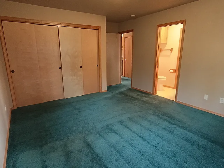 268 Lakeview Dr — Photo 10