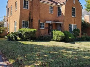 3208 Calumet St, Houston, TX 77004