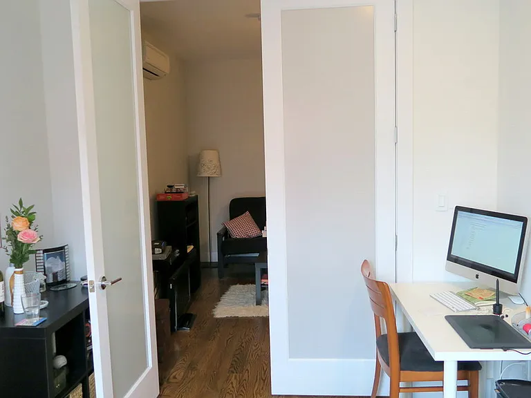 112 Manhattan Ave #3R — Photo 14