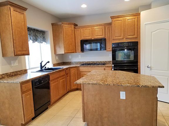 5th image of 8046 Glimmerglass Ave