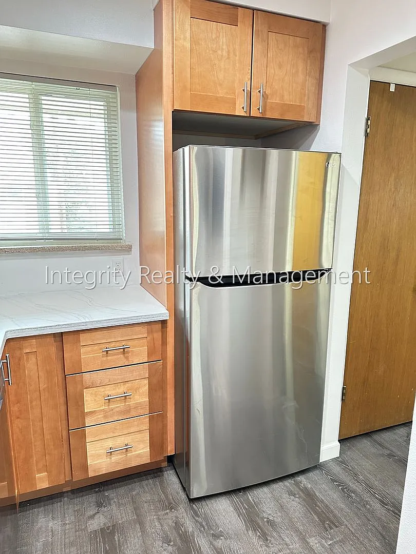 2 Bed/2.5 Bath, 1,298 Sqft - 231 E Iliff Ave Denver, CO 80210 — Photo 4