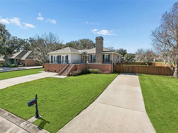 2nd image of 108 Jessica Dr