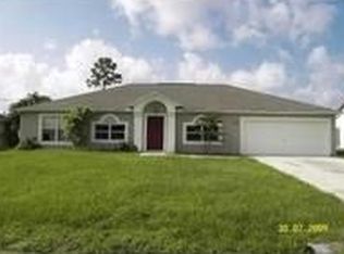 572 SW Eyerly Ave, Port Saint Lucie, FL 34983