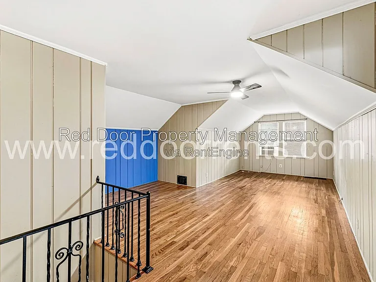 129 E 49th St — Photo 19