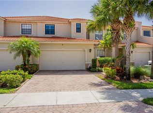 15446 Summit Place Cir, Naples, FL 34119