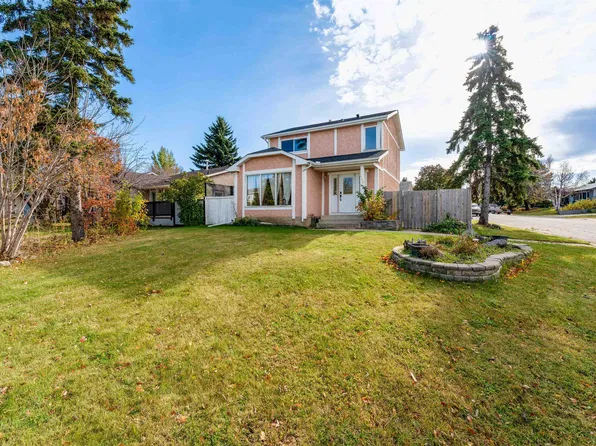 113 Greenwood Dr, Spruce Grove, AB T7X 1X8