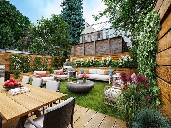 112 Cooper St #2B, Brooklyn, NY 11207