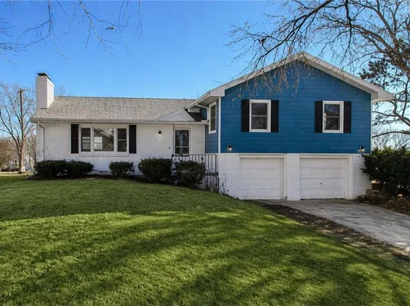 14655 Gale Rd, Smithville, MO 64089