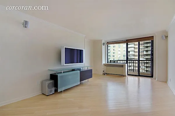 Rented by Corcoran | media 12